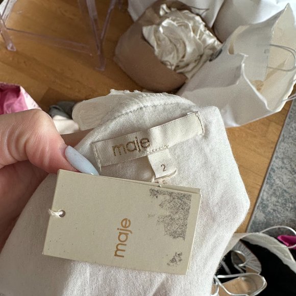 Maje Plumeti Cropped Blouse White Wrap-over Self-tie Belt Ruffle Trim V-neck - Picture 3 of 11